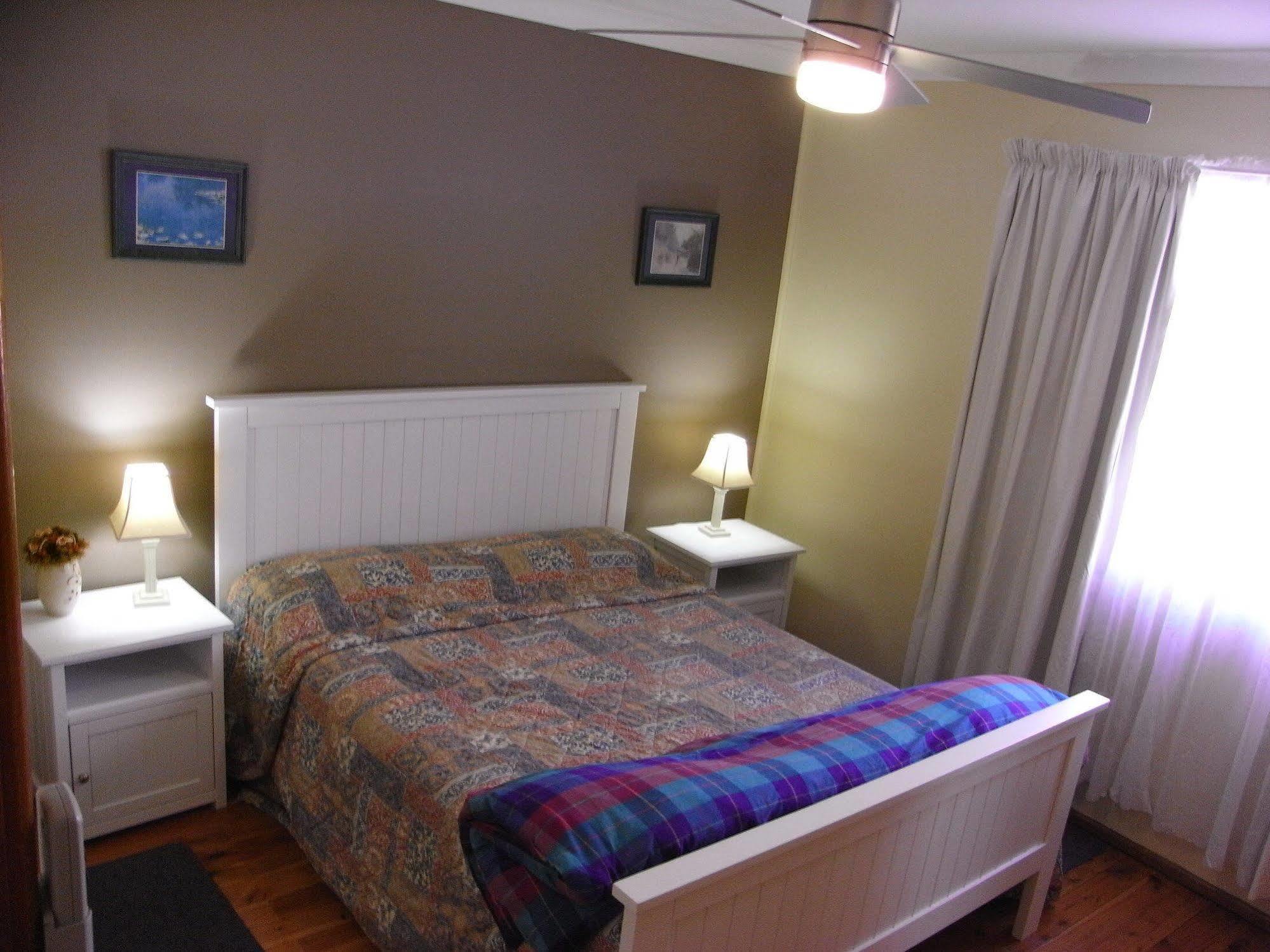 Lavender House Bed & Breakfast Entrance Екстериор снимка