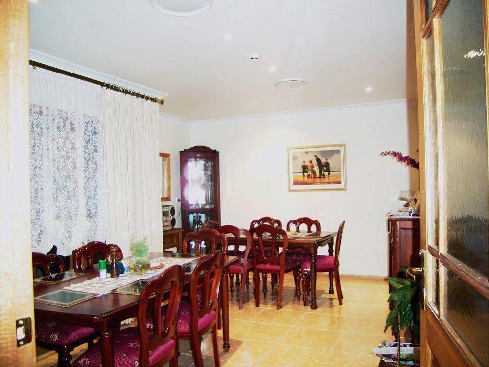 Lavender House Bed & Breakfast Entrance Екстериор снимка