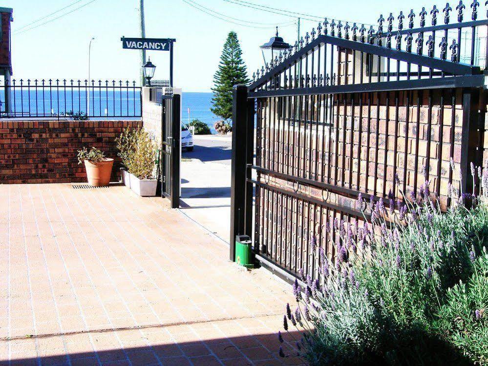 Lavender House Bed & Breakfast Entrance Екстериор снимка